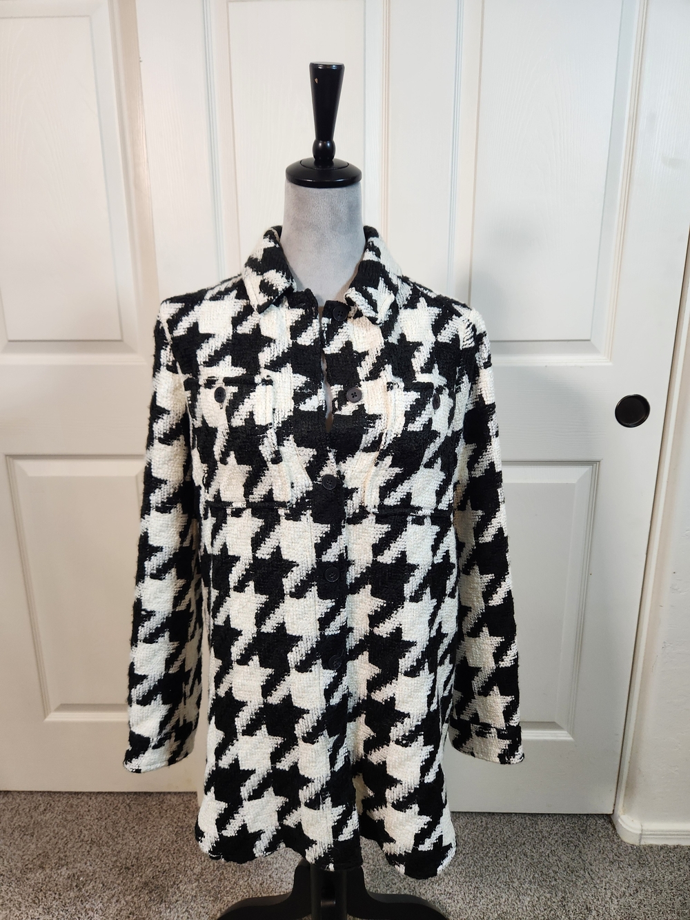 Express Black and White Houndstooth Blazer Jacket